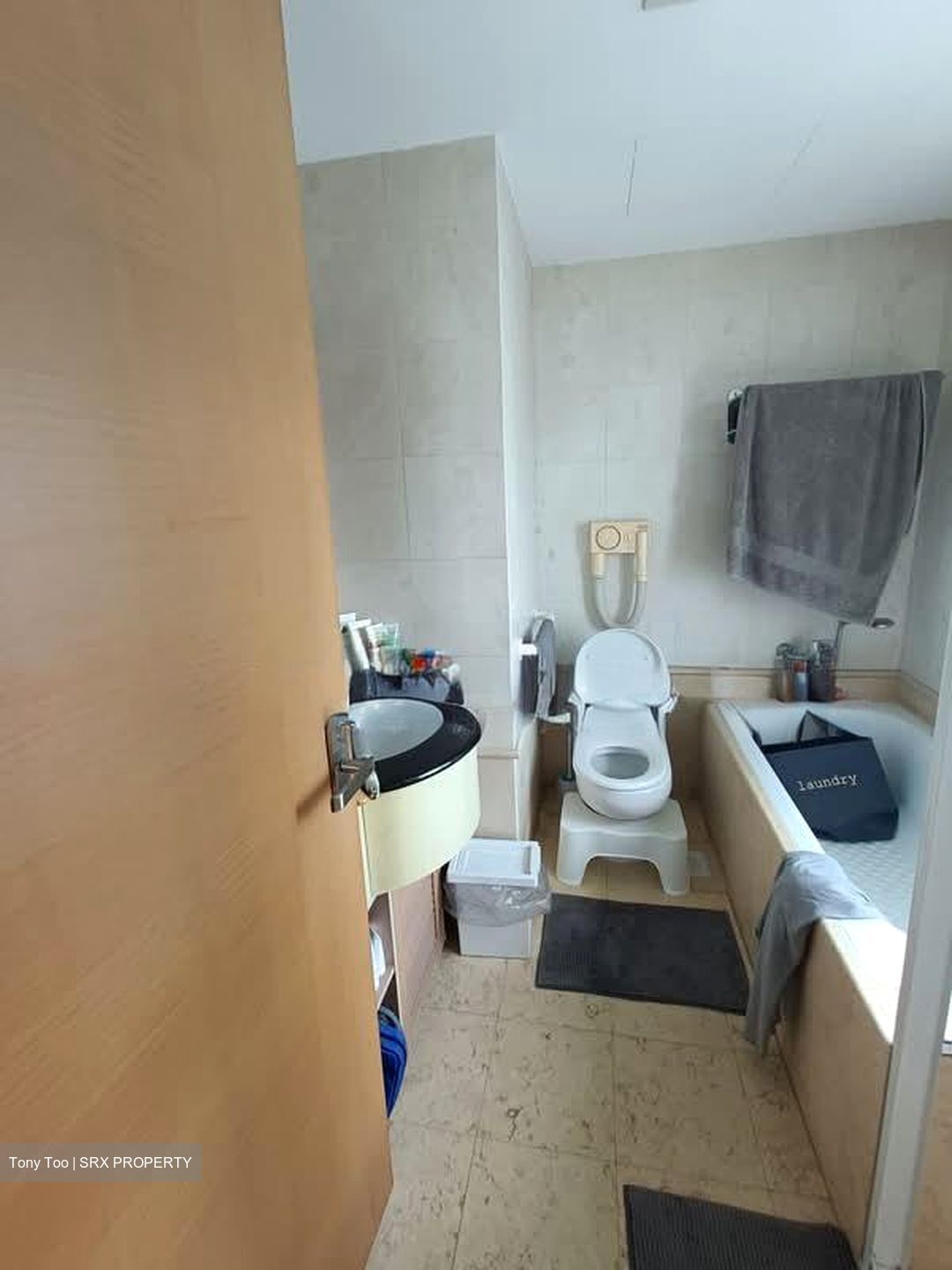 Queens (D3), Condominium #570236171